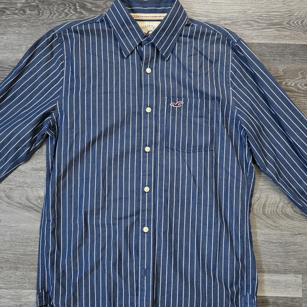 Hollister Blue and White Casual Button Down Shirt